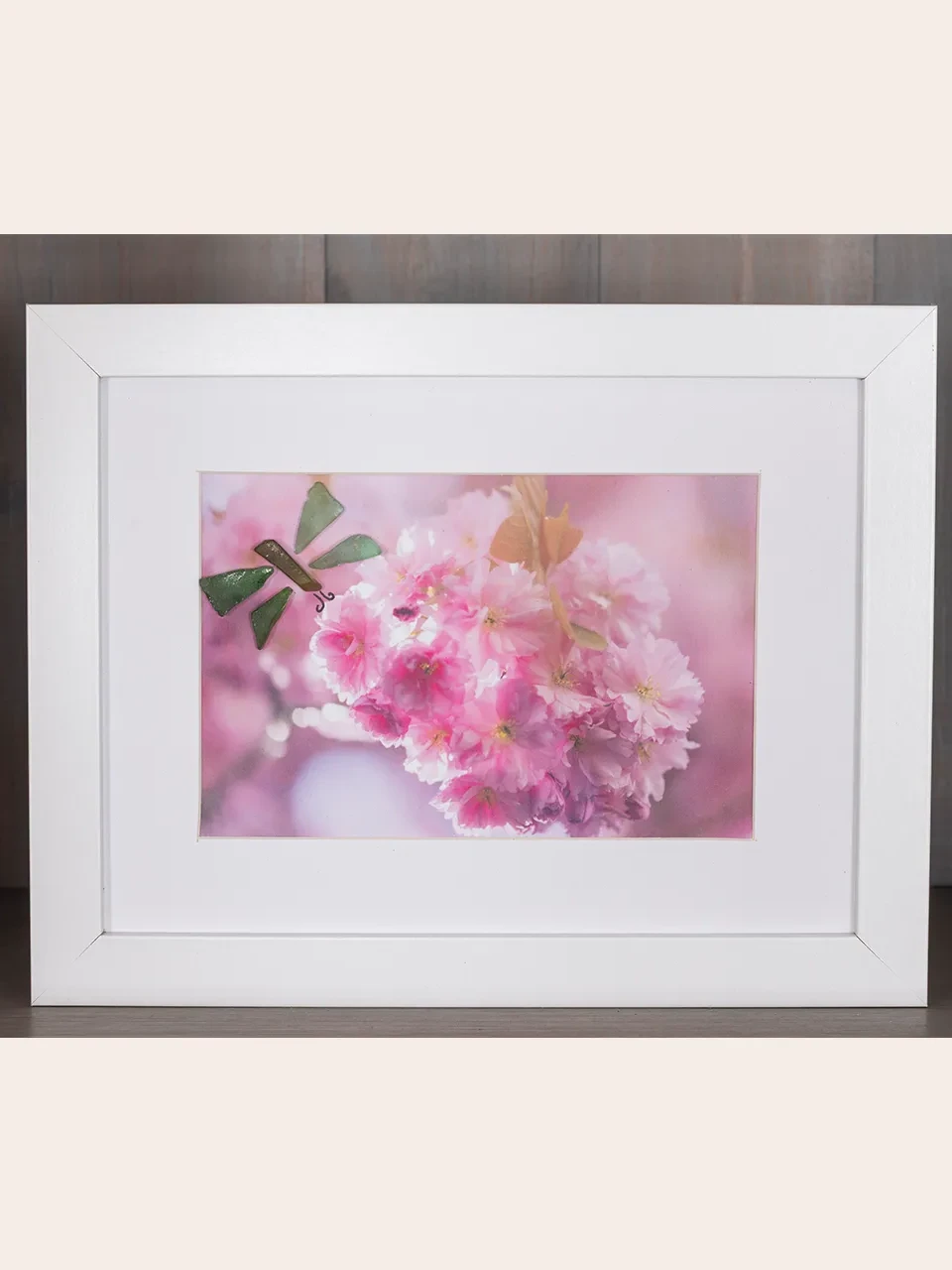 Die Seeglas-Libelle und die Kirschblüten