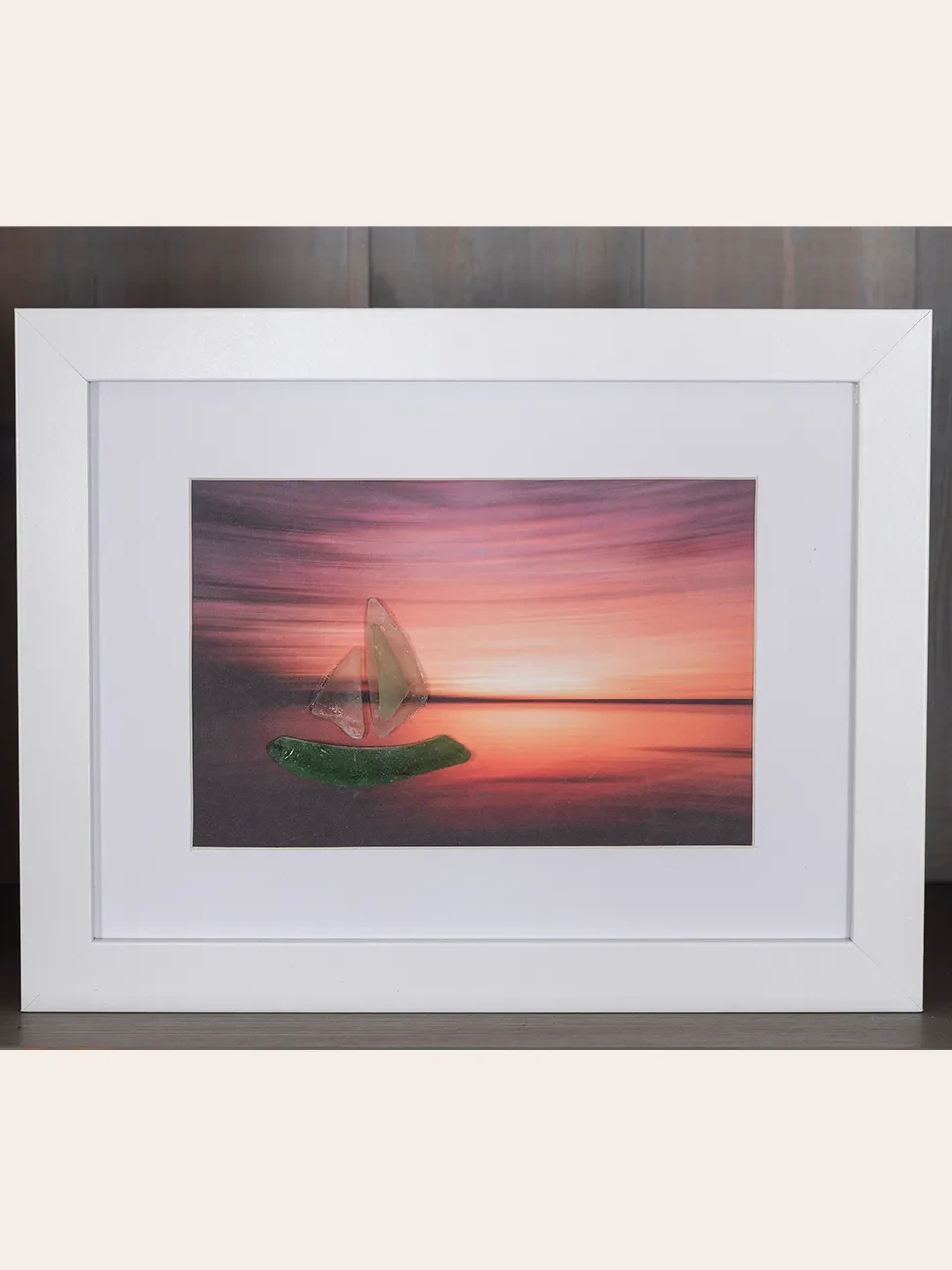 Das Seeglas-Segelboot im Abendlicht des Quellentals